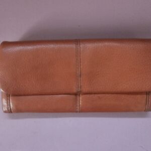 HOBO International Keen Leather Wallet Wristlet in Brown